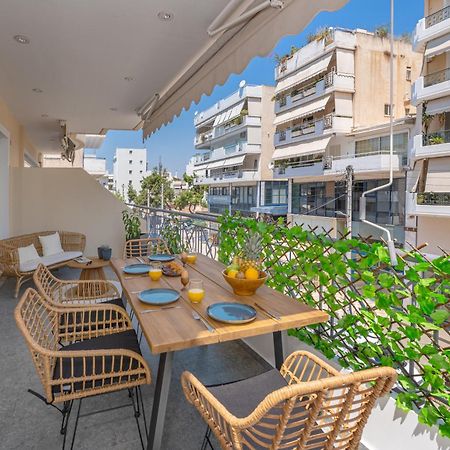 Luxurious Coastal Retreat In Central Glyfada Атина Екстериор снимка