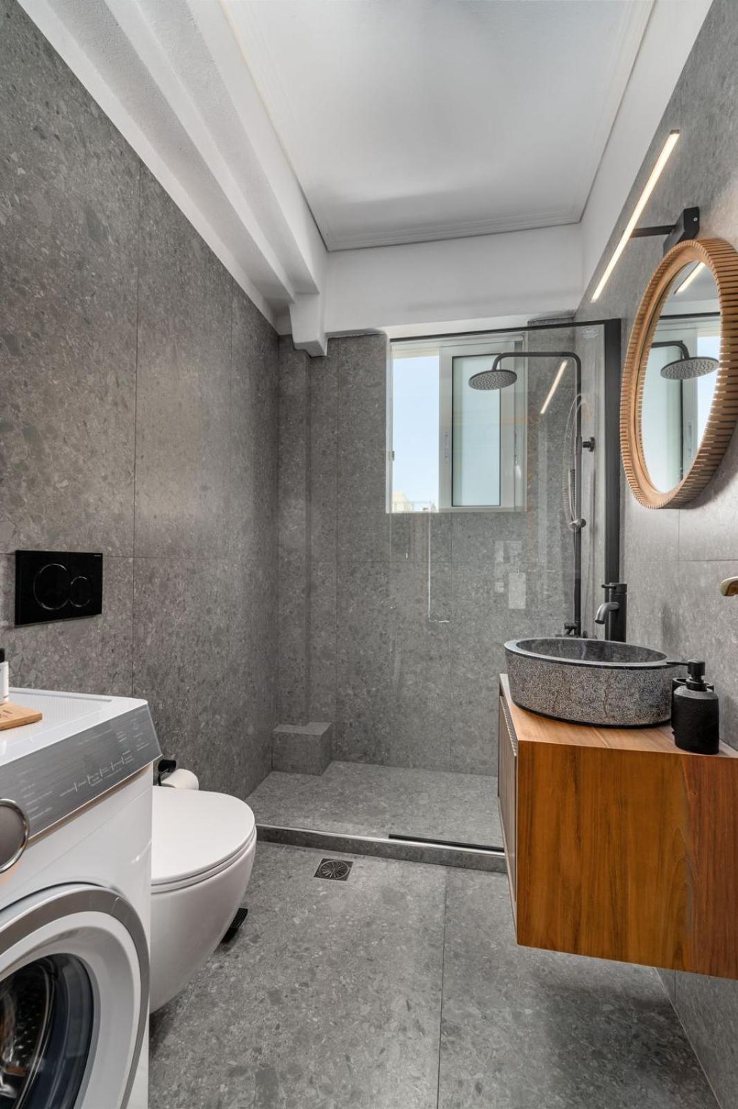 Luxurious Coastal Retreat In Central Glyfada Атина Екстериор снимка