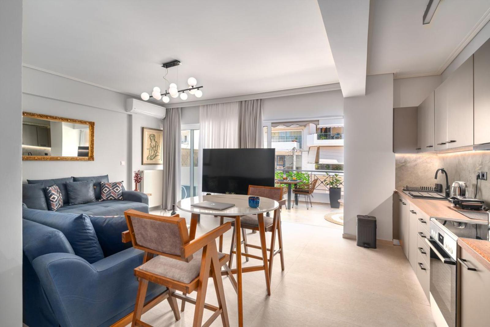 Luxurious Coastal Retreat In Central Glyfada Атина Екстериор снимка