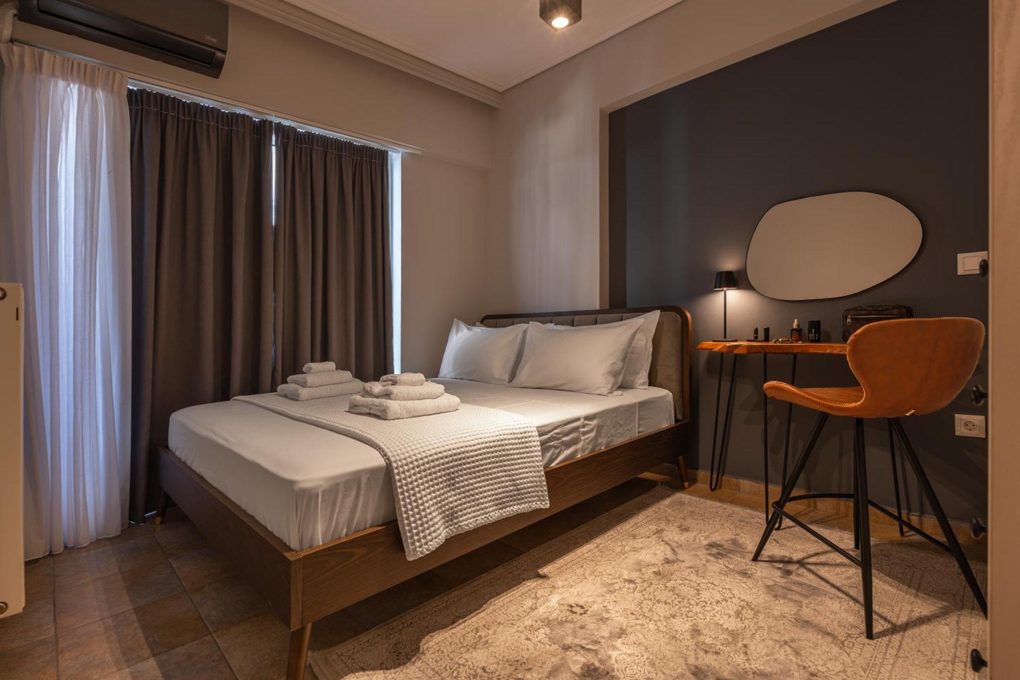 Luxurious Coastal Retreat In Central Glyfada Атина Екстериор снимка