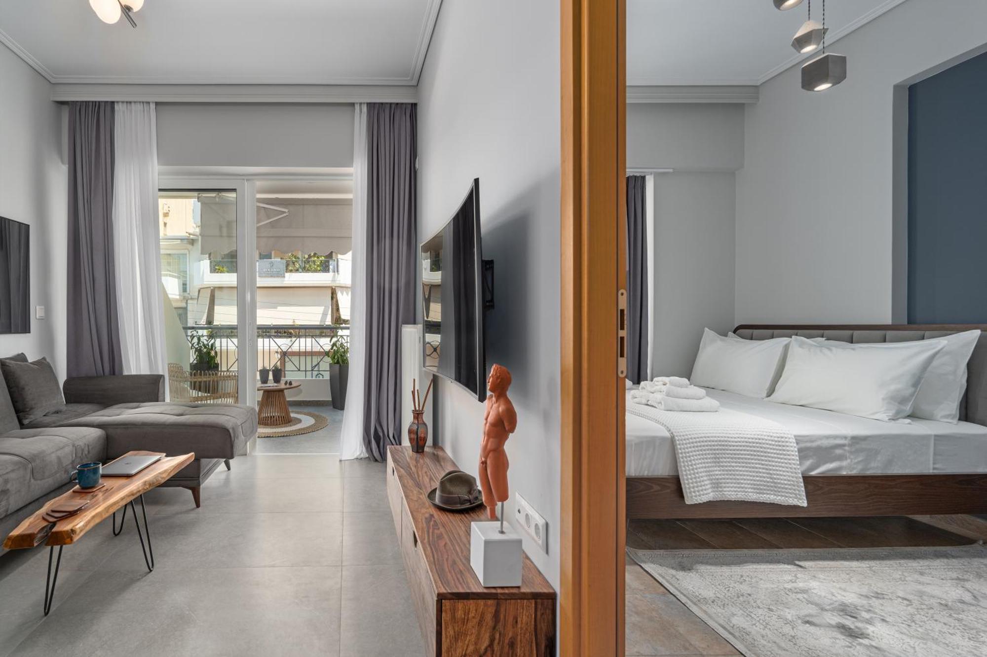 Luxurious Coastal Retreat In Central Glyfada Атина Екстериор снимка