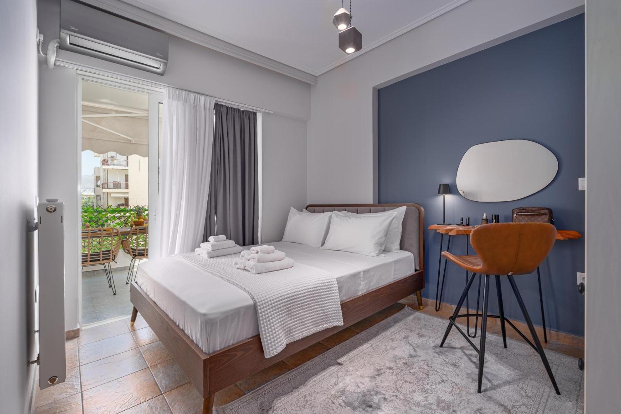 Luxurious Coastal Retreat In Central Glyfada Атина Екстериор снимка